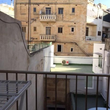 Gzira / Sliema Wifi & Ac ! Great Value & Location Apartment Exterior photo