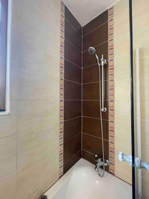 Gzira / Sliema Wifi & Ac ! Great Value & Location Apartment Exterior photo