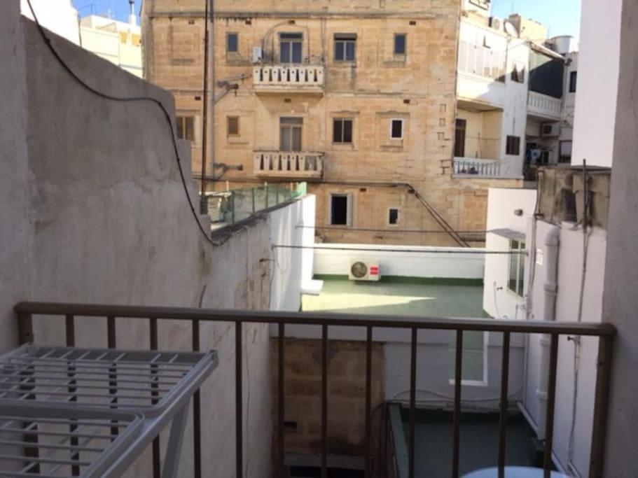 Gzira / Sliema Wifi & Ac ! Great Value & Location Apartment Exterior photo
